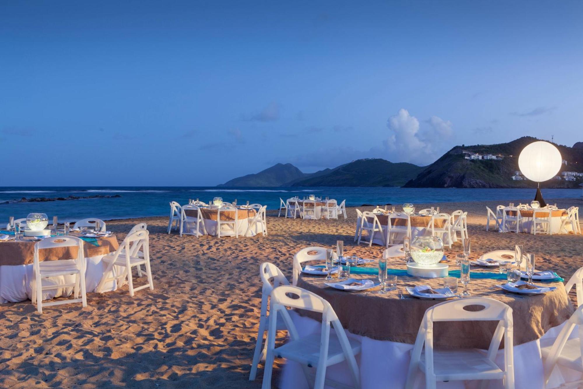 St Kitts Marriott Beach Resort, Casino & Spa Frigate Bay Exterior foto